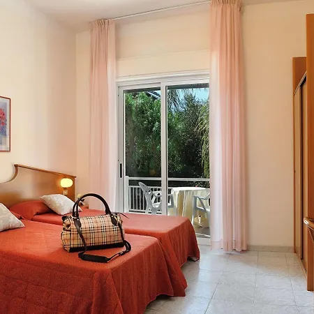 Helios Ξενοδοχείο 3*
