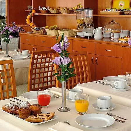 Helios Otel Diano Marina