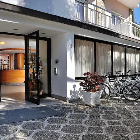 Helios Otel Diano Marina