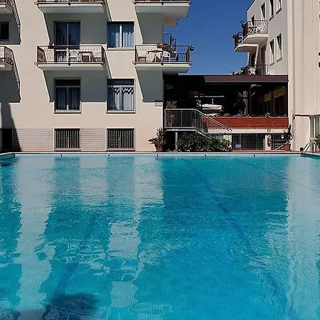 Hotel Helios Diano Marina